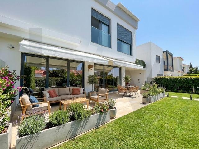 Moradia Independente em Murches, Cascais | Luxo, Conforto e Proximidade ao Mar
