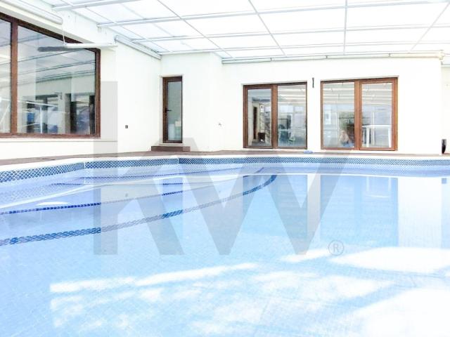 Moradia Independente na Quinta da Bicuda, Cascais: Um Refúgio de Elegância e Conforto