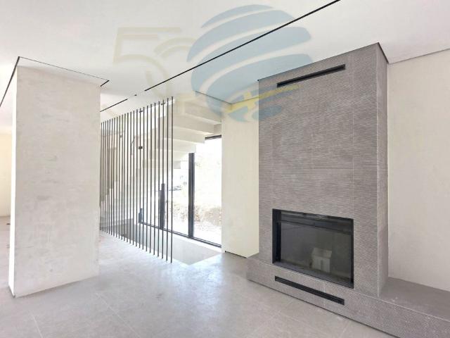 Moradia independente nova, de estilo nórdico contemporâneo. 160m² Alcabideche