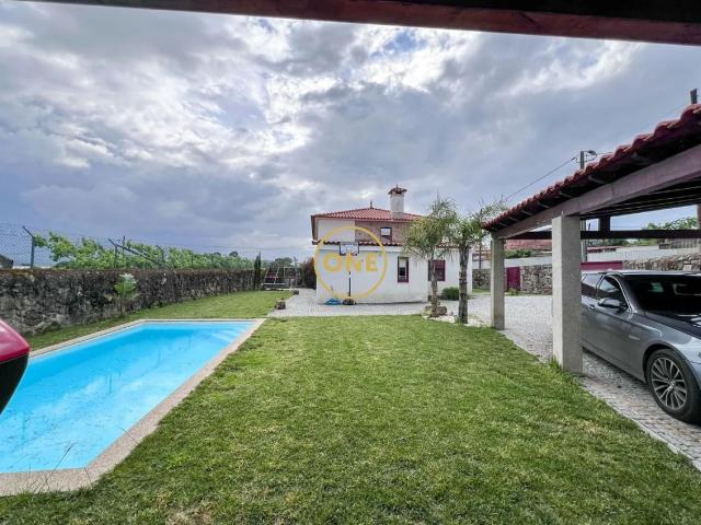 Moradia individual com piscina