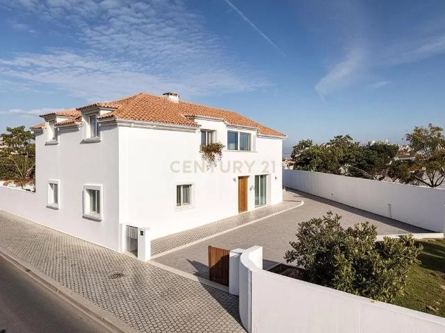 Moradia Individual Com 3 Suites
