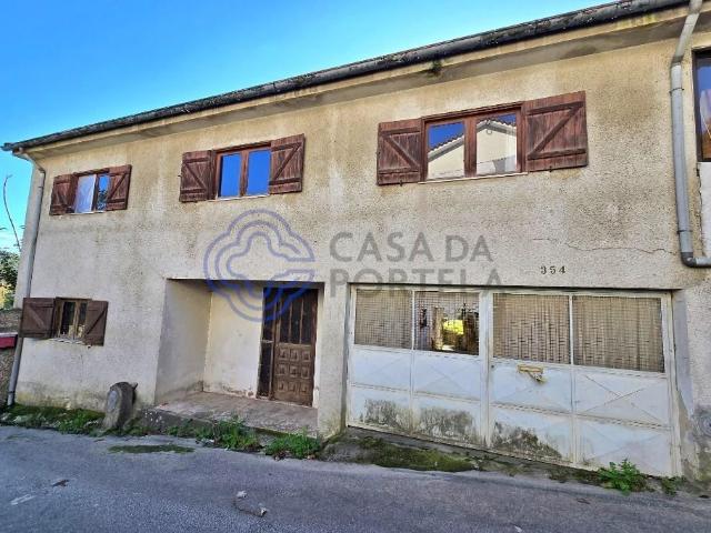 Moradia Individual junto ao centro de Ronfe em Guimarães