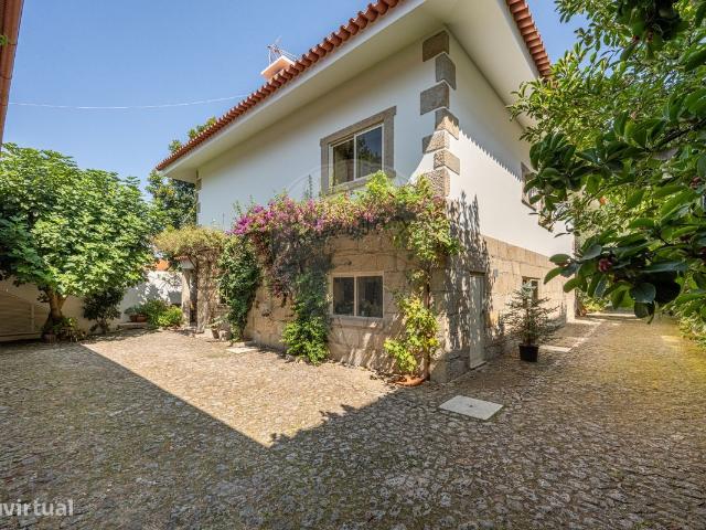 Moradia Individual T4 com piscina em Fraio, Braga!
