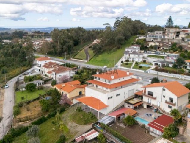 Moradia Individual T4 em Gavião com 1000m2 de terreno