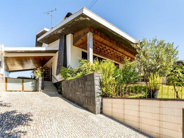 Moradia Isolada 4 quartos no Centro da Maia 346m² Cidade da Maia