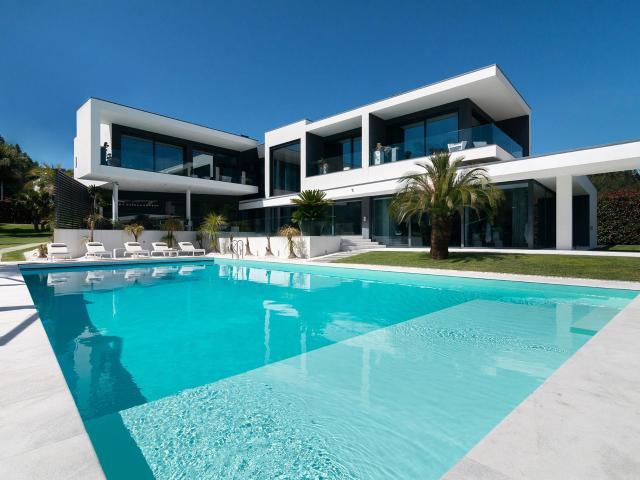 Moradia Isolada, 4 quartos, Oliveira de Azeméis 560m² Santiago De Riba Ul
