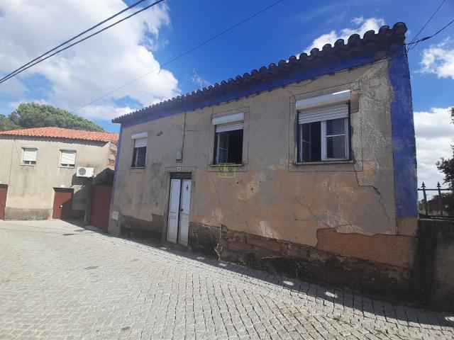 Moradia Isolada com cerca de 3.500m2 de quintal Sobral do. 67m² Ninho do Açor e Sobral do Campo