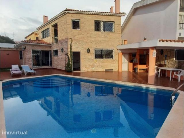 Moradia Isolada com Piscina no Alto do Murtal, Cascais