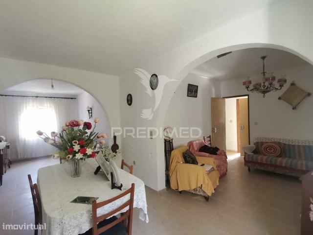 Moradia T4 Isolada com terreno