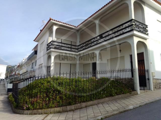 Moradia isolada com vistas Mar