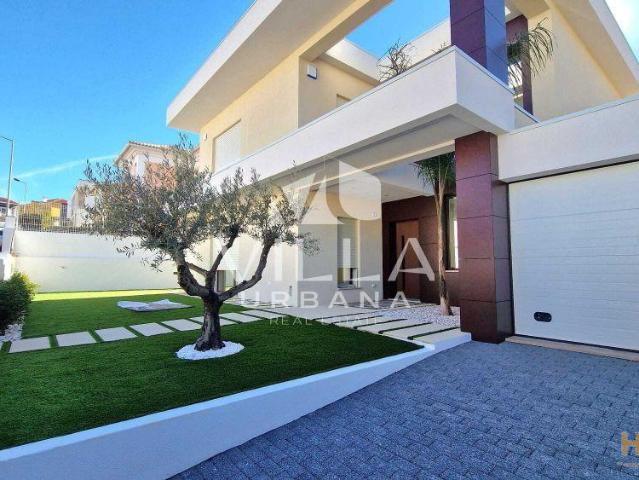 Moradia Isolada com 3 Suites na Sobreda | 26063962800