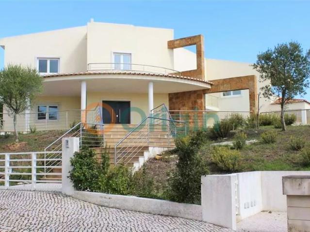 Moradia Isolada Belas Clube de Campo