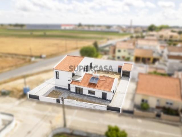 Moradia Isolada NOVA T5 2026 Oferta de Escritura!