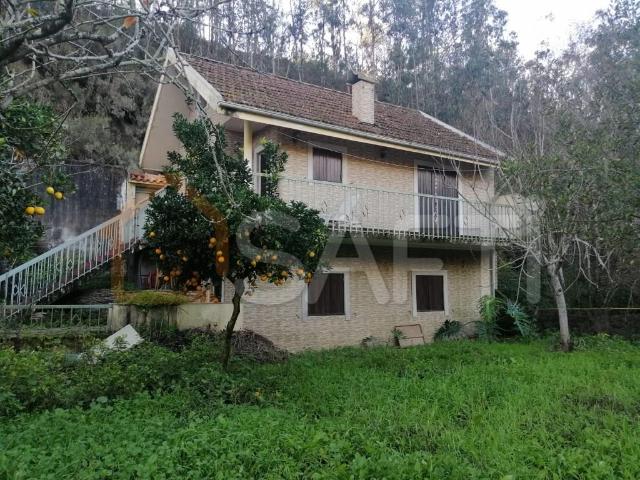 Moradia isolada Nas margens do rio Sousa 96m² Foz de Sousa e Covelo