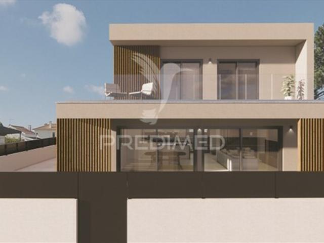 Moradia Isolada T2 em Sesimbra Aiana de Cima