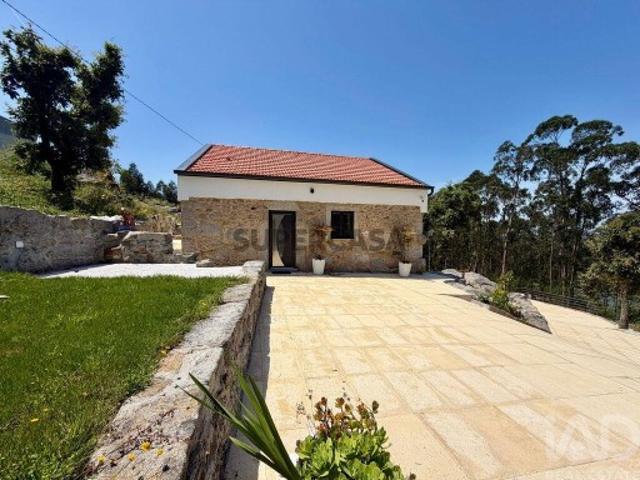 Moradia isolada T2 em Vila de Punhe de 100 m²