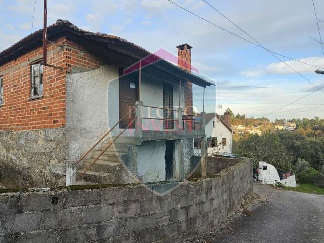 Moradia Isolada T2 Venda em So Miguel do Outeiro e Sabugosa,Tondela