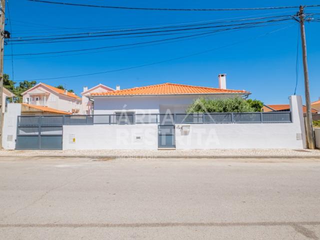 Moradia isolada T3+1 com Garagem