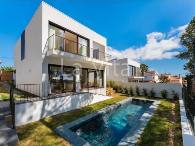 Moradia Isolada T3+1 em Murches, Cascais. 217m² Alcabideche