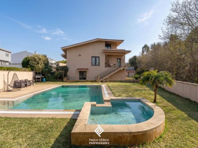 Moradia isolada T3+2 com Piscina em Avintes Vila Nova de Gaia