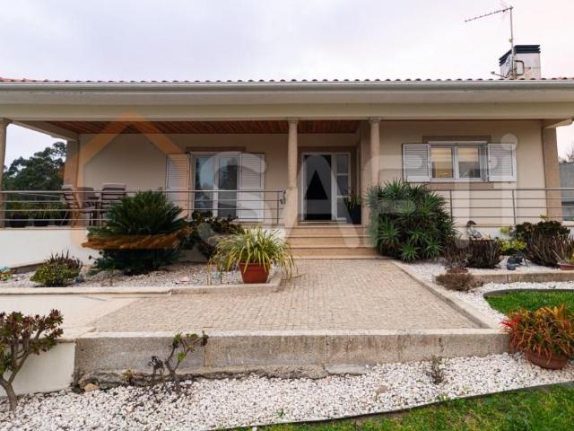 Moradia isolada T3+2 de 350m² Sande 0m² Sande e São Lourenço