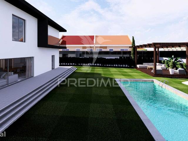 Moradia Isolada T3 c/ Piscina St Antnio da Charneca