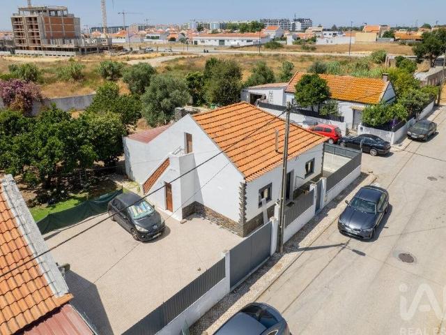 Moradia isolada T3 em Montijo e Afonsoeiro de 82 m² 82m² Montijo e Afonsoeiro