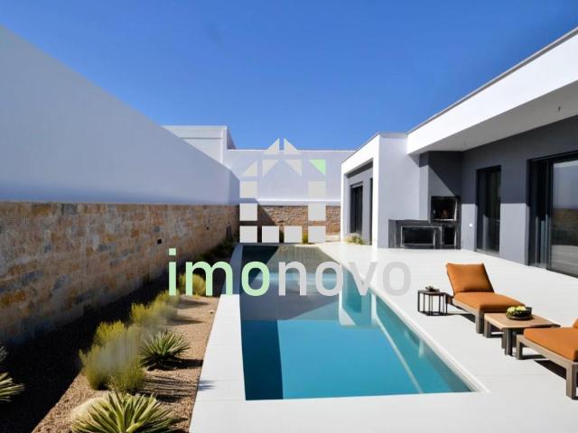 Moradia Isolada T3 em Nadadouro 206m² Nadadouro