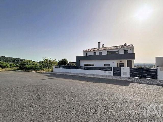 Moradia isolada T3 em Santiago do Cacém, Santa Cruz e São Ba. 242m² Santiago do Cacém, Santa Cruz e São Bartolomeu da Serra