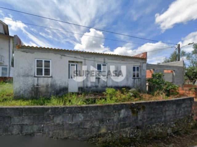 Moradia Isolada T3 Para Reconstrução