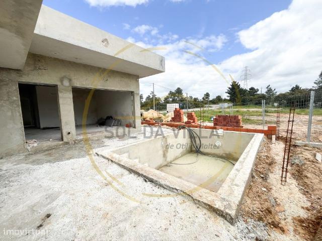 Moradia Isolada T3 Quinta da Marquesa c/piscina 450.000