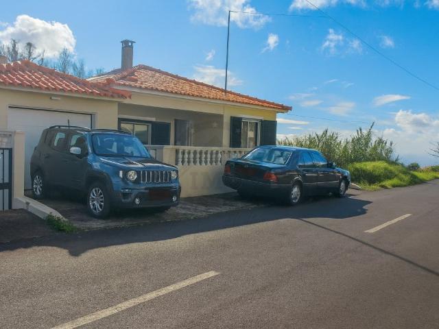Moradia Isolada T3 + T1 0m² Ponta Do Pargo