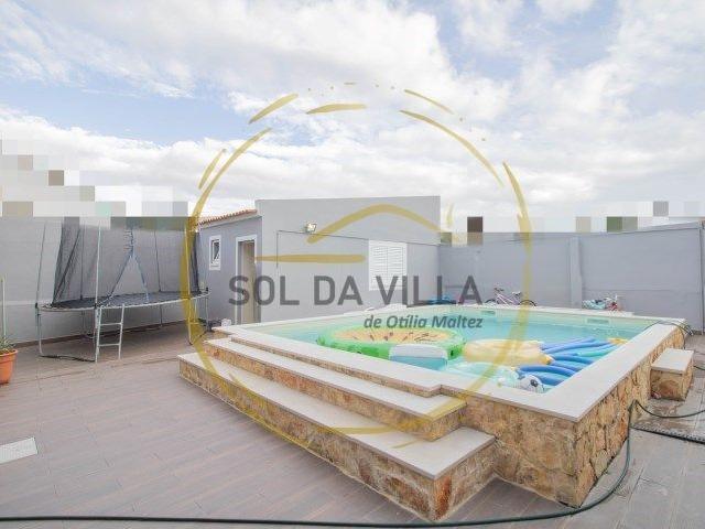 Moradia Isolada T3 + T1 com anexo, piscina e garagem 465.000