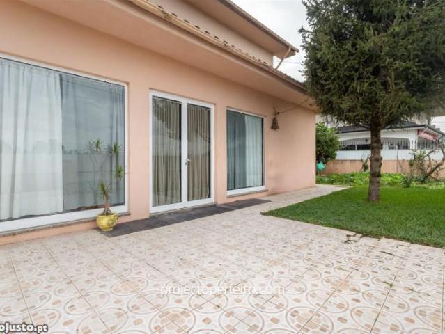 Moradia Isolada T4+1 Em Argoncilhe, Santa Maria Da Feira