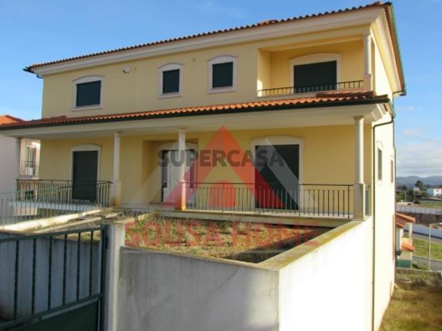 Moradia Isolada T4+1 Venda em Leiria, Pousos, Barreira e Cortes,Leiria