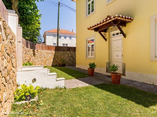 Moradia Isolada T4+2 nas Avencas