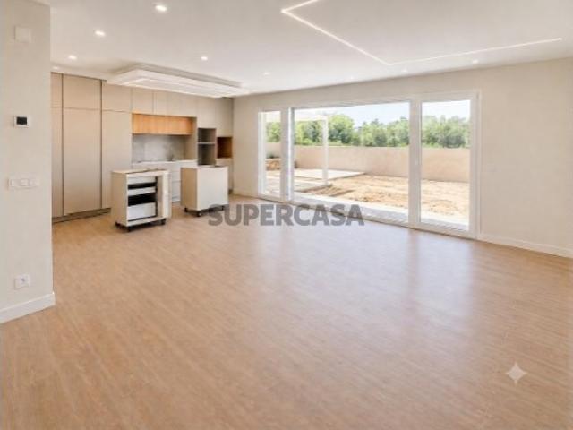 Moradia Isolada T4 C/ Piscina e Garagem Brejos de Azeitão
