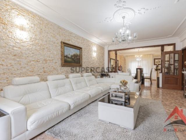 Moradia Isolada T4 com Aproveitamento de Sótão Quinta do Conde