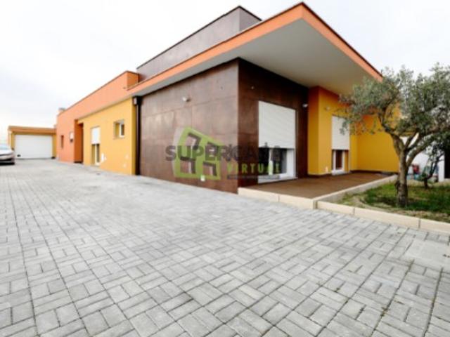 Moradia Isolada T4, com Garagem, Alhos Vedros