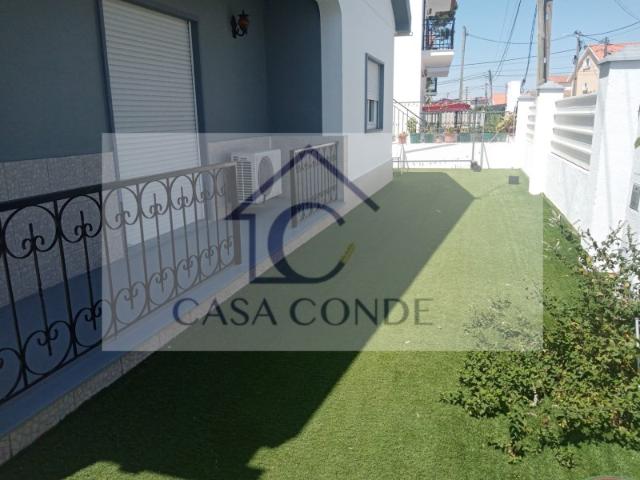 Moradia Isolada T4 com Sótão Aproveitado | Boa Água Quinta do Conde