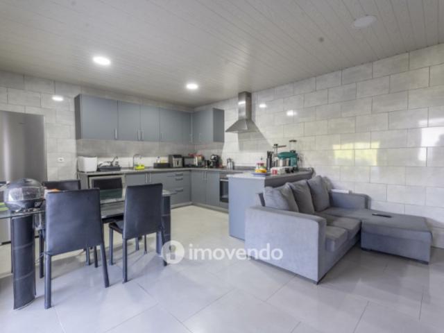 Moradia isolada T4, com terreno de 1.464m², no Travassô, Aveiro