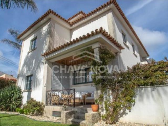 Moradia Isolada T4 com Vista Mar em São Félix da Marinha