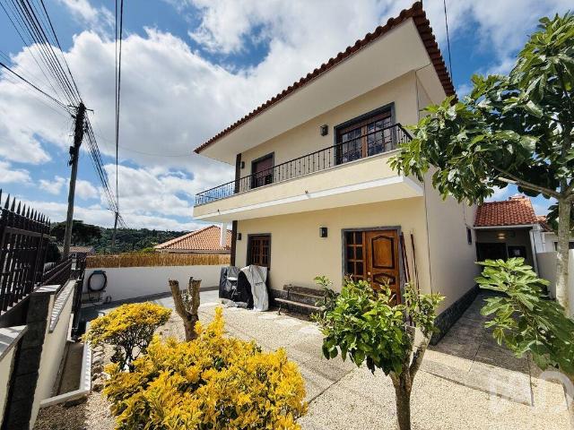 Moradia isolada T4 em Sintra