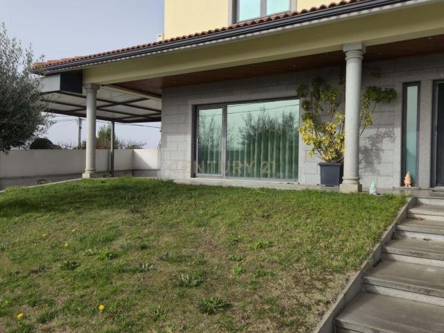 Moradia isolada T4 em Rio de Loba