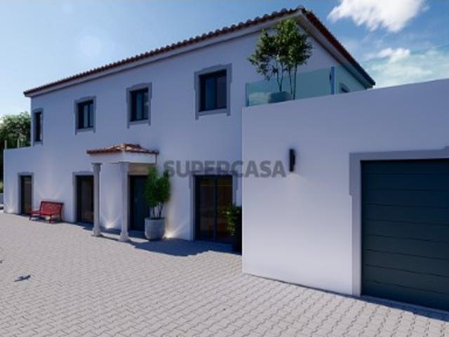 Moradia Isolada T4, entre o Campo e a Praia