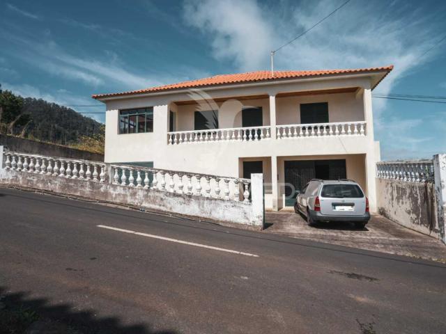 Moradia Isolada T4 no Porto da Cruz Madeira