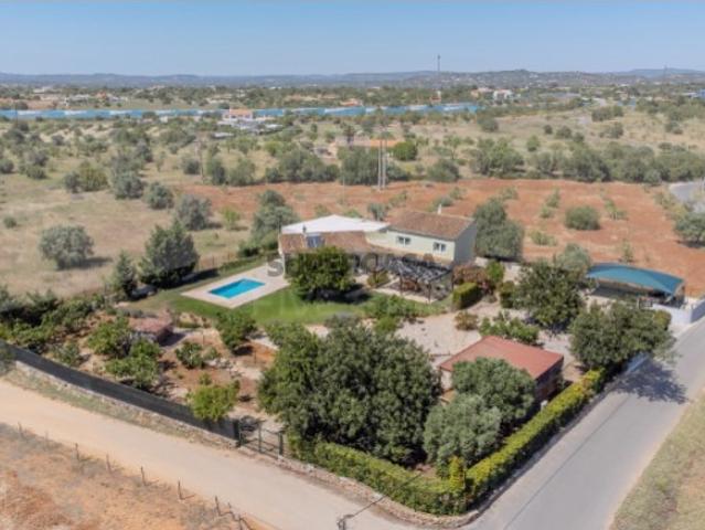Moradia Isolada T4 Venda em Guia,Albufeira