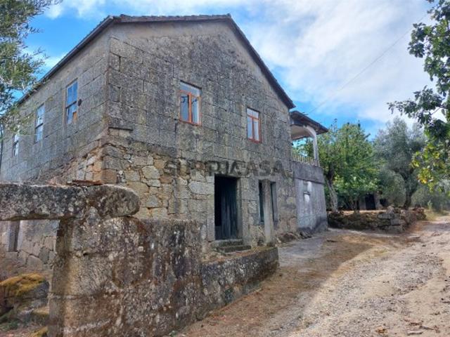 Moradia Isolada T4 Venda em Fornos de Maceira Dão,Mangualde