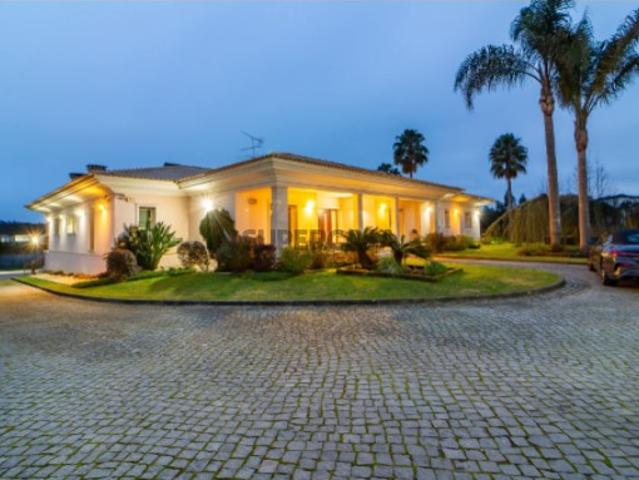 Moradia Isolada T4 Venda em Maceira,Leiria