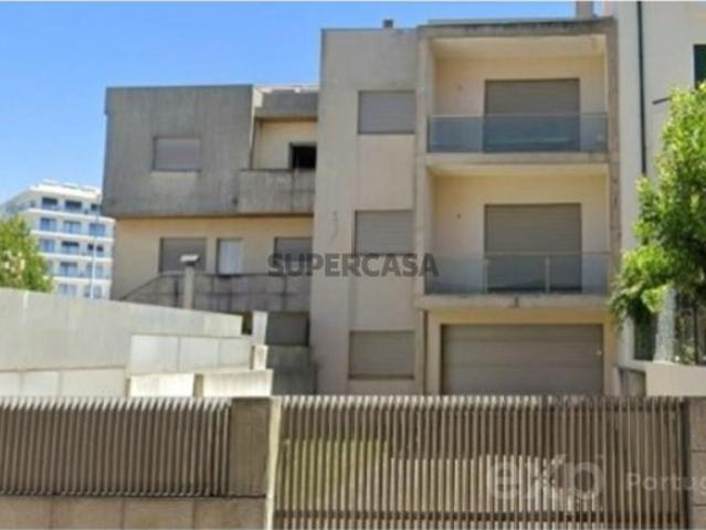 Moradia Isolada T4 Venda em Mafamude e Vilar do Paraíso,Vila Nova de Gaia